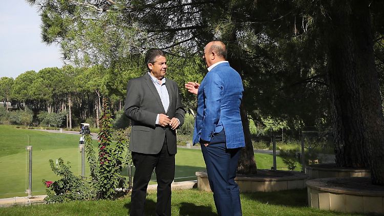 Informelle Besuche sollen das Verhältnis verbessern. Im November hatten sich Gabriel und Cavusoglu schon in Antalya getroffen.