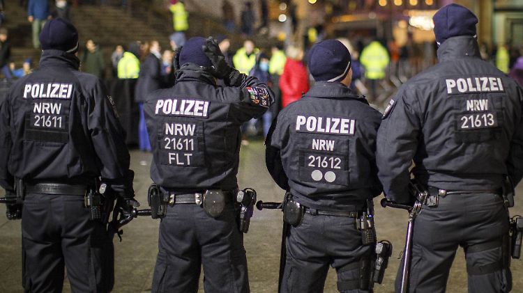 Sondereinsätze etwa bei Silvester sorgen für etliche Überstunden.
