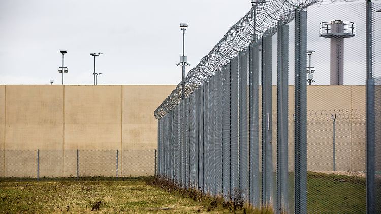 In der Jugendstrafanstalt Arnstadt ist drei Inhaftierten der Ausbruch gelungen.