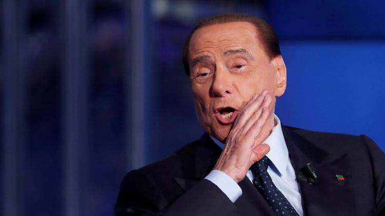 Rechtskräftig verurteilt, aber noch immer politisch aktiv: Silvio Berlusconi.