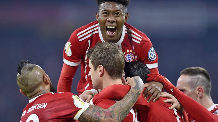 Yeah, Paderbon! David Alaba ist schon ganz aus dem Häuschen.