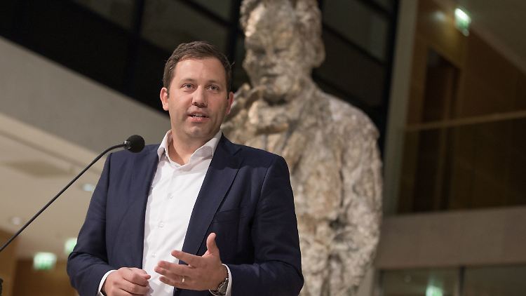 SPD-Generalsekretär Lars Klingbeil betonte den Willen aller Parteien, bis Donnerstag zu einem Ergebnis zu kommen.