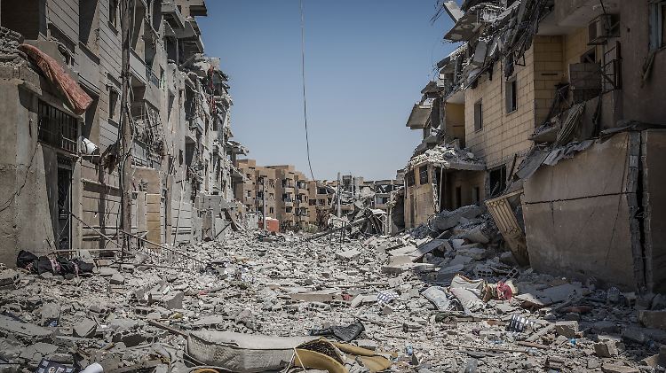 Nach den Gebietsverlusten der Terrormiliz IS in Syrien und im Irak befürchten Verfassungsschützer die Rückkehr von Kindern dortiger Kämpfer.