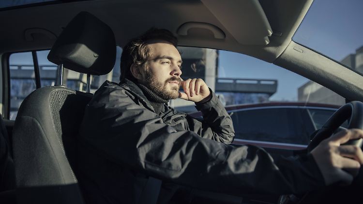 Eine Sitzheizung im Auto bietet viel Komfort, birgt aber auch Gefahren.