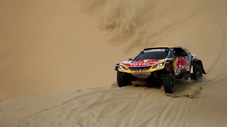 Seine Spuren im Sand: Stéphane Peterhansel.
