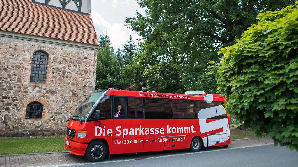 92351067.jpg