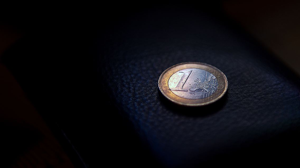Bereits am Donnerstag hatte ein unerwarteter Rückgang beim Auftragseingang in den deutschen Industriebetrieben die Anleger verunsichert.