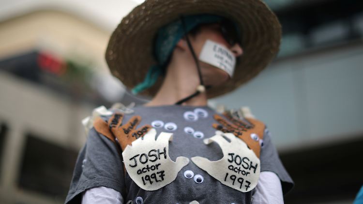 Nach langem Schweigen hat #MeToo viele Frauen ermutigt, mit ihrer Geschichte an die Öffentlichkeit zu gehen.