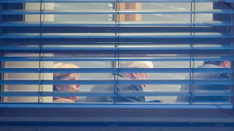 Angela Merkel, Horst Seehofer und Martin Schulz einigen sich hinter verschlossenen Türen.