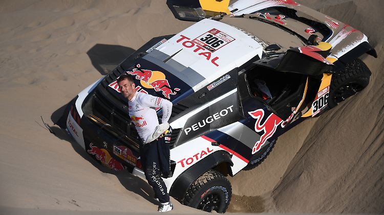 Sebastian Loeb steigt aus - die Rallye Dakar ist für den Franzosen nach einer Verletzung seines Beifahrers Daniel Elena beendet.