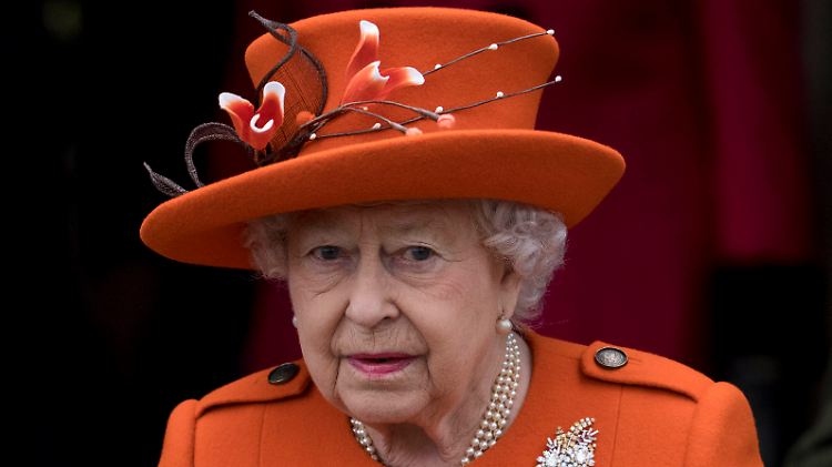 Queen Elizabeth kauft ihre Unterhosen nach 57 Jahren nun bei einem anderen Hersteller.