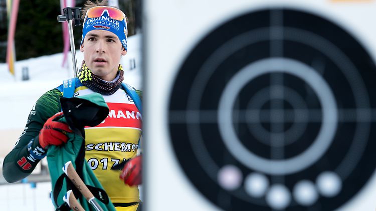 Auch Schlussläufer Simon Schempp konnte den Biathlon-Herren die Podestplatzierung nicht retten.