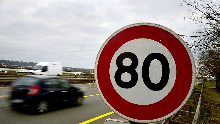In Frankreich gilt ab Sommer Tempo 80 auf Landstraßen.