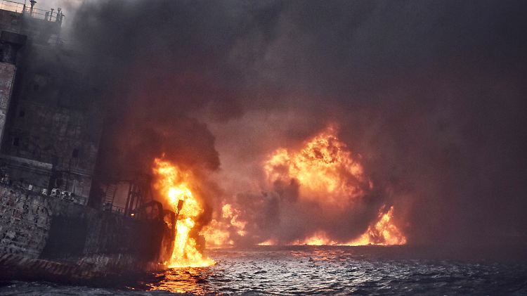 Die Besatzungsmitglieder der "Sanchi" sind wahrscheinlich direkt nach der Havarie bei den heftigen Explosionen gestorben.