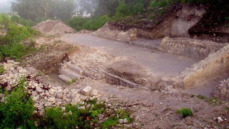 Ausgrabungsstätte am nördlichen Rand des Grand Plaza in Teposcolula-Yucundaa.