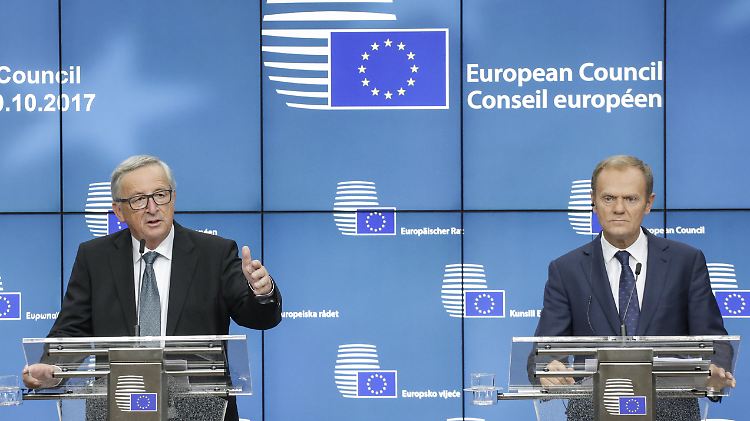 Juncker (links) und Tusk wollen die Tür zur EU für Großbritannien nicht schließen.
