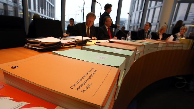 Den Vorsitz des Haushaltsausschusses stellt traditionell die stärkste Oppositionspartei. Kommt die GroKo zustande, wird das die AfD.