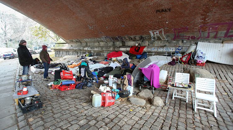 Die Konkurrenz um die besten Schlafplätze nimmt mit steigenden Obdachlosenzahlen zu.