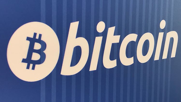 Kurzer Hype - oder nur ein vorübergehender Rückschlag: Der Bitcoin nähert sich der 10.000-Dollar-Marke.