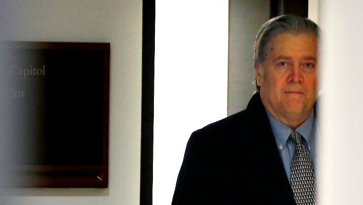 Im Geheimdienstausschuss des US-Kongresses ließ Bannon seinen Anwalt sprechen.