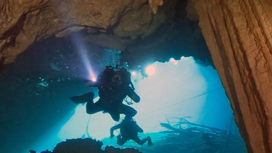 Höhle.jpg