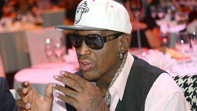 In den 90er Jahren glänzte Dennis Rodman an der Seite von Basketball-Legende Michael Jordan. Fünf Mal wurde er NBA-Champion.