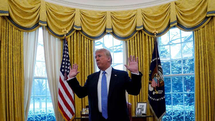 Donald Trump am Mittwoch bei einem Interview mit Reuters-Journalisten im Weißen Haus.