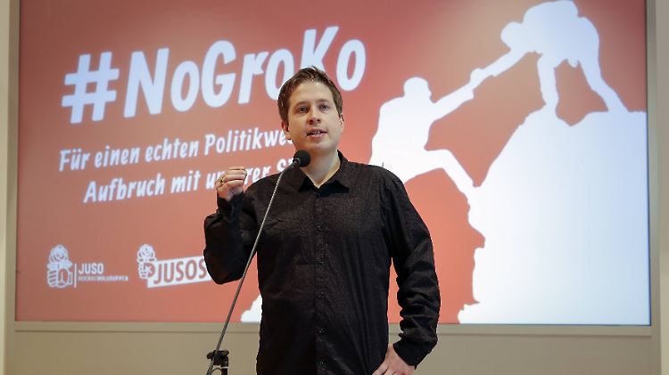 Kühnert wirbt mit den Jusos für eine Oppositionsrolle der SPD im Bundestag.