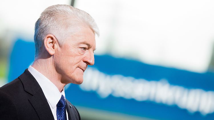 Für ihn könnte die Hauptversammlung von Thyssenkrupp ungemütlich werden: Konzernchef Heinrich Hiesinger.