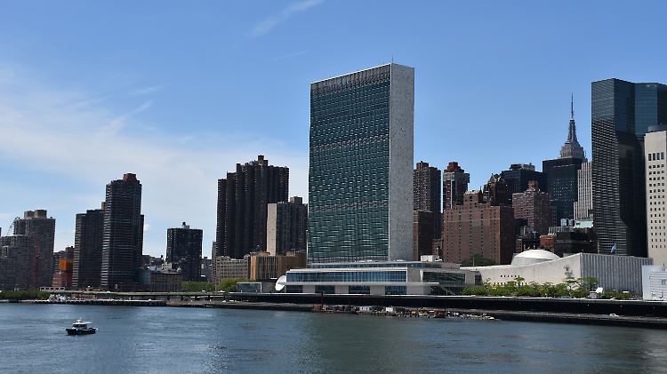 In der Mitte zu sehen: Das Hauptquartier der Vereinten Nationen am East River in New York.