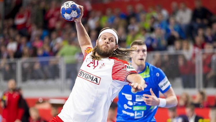 Platzierte diesen Siebenmeter-Wurf gekonnt im Tor: Dänemarks Mikkel Hansen