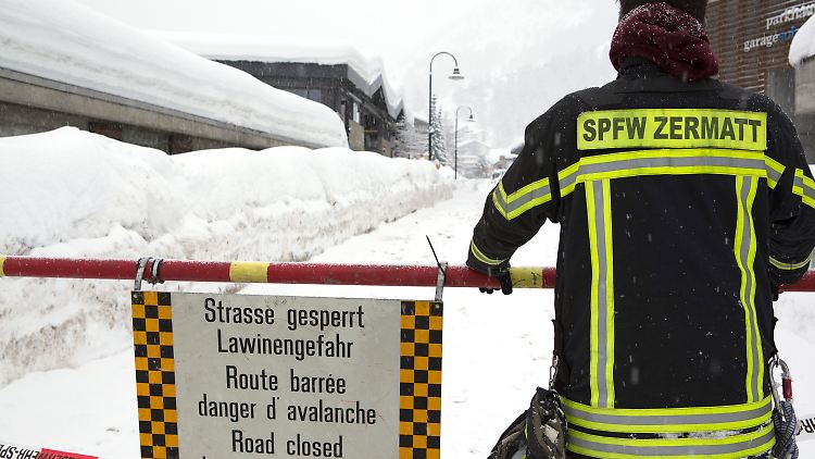 In Zermatt geht nichts mehr - dazu herrscht erhöhte Lawinengefahr.