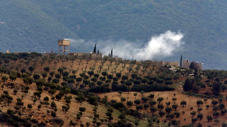 Die türkische Armee und ihre Verbündeten konnten acht Kilometer weit ins Kurdengebiet vordringen. 
