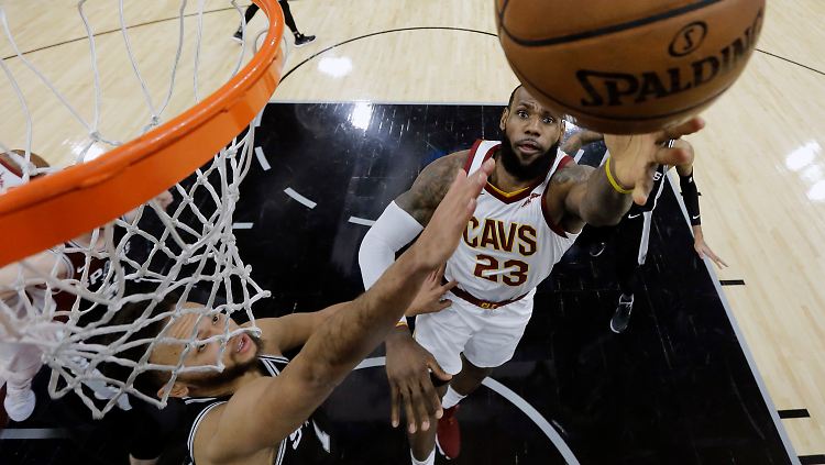 Neues Mitglied im elitären 30.000-Club: LeBron James.