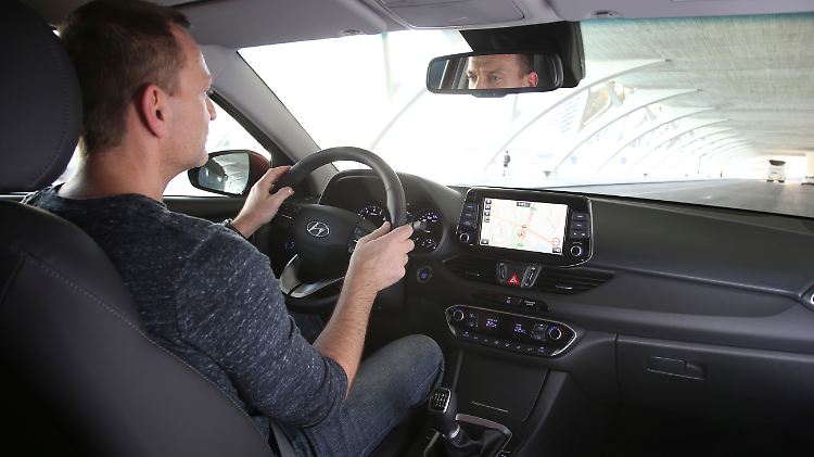 Der Innenraum ist mit dem der anderen i30-Modelle identisch.