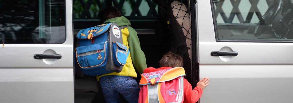 Generation Rücksitz: "Manche fahren ihre Kinder auch mit 16 Jahren noch täglich zur Schule."