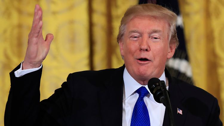 Zwischen Präsident und Sonderermittler gibt es unter anderem Zwist wegen Muellers Mitgliedsbeiträgen in Trumps Golfclub.
