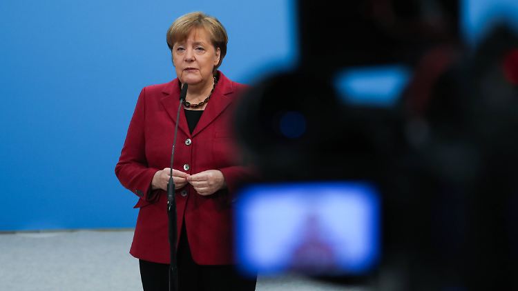 Zwei Reservetage für die "Gründlichkeit": Merkel mit Neujahrspräsent in Greifswald.