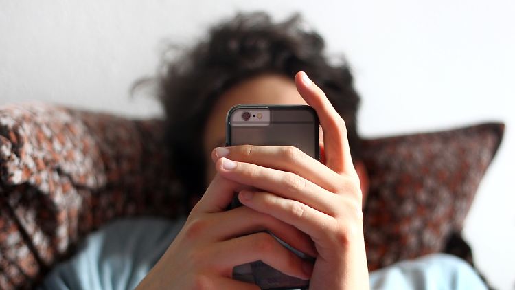 Am glücklichsten sind die Jugendlichen, die nur knapp eine Stude pro Tag online sind.