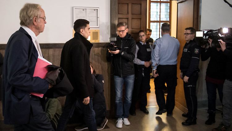 Bartra wurde bei dem Anschlag verletzt.