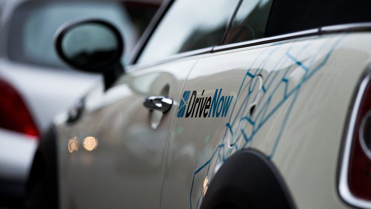 Schnelles Auto für Zwischendurch: Carsharing-Angebote richten sich vor allem auf den für Autohersteller schwierigen Markt in den Metropolen.