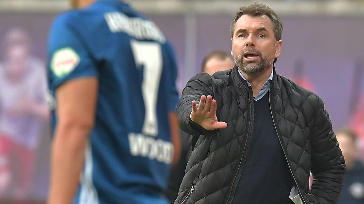 Bernd Hollerbach sorgte am Wochenende für einen Punkt - dem ersten seit Anfang Dezember für den HSV.