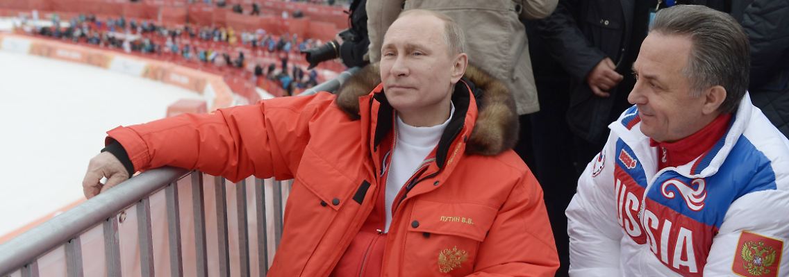 Russlands Präsident Wladimir Putin habe von der Dopingmanipulation gewusst, bezeugt Whistleblower Grigori Rodtschenkow. Die Informationen seien über Witali Mutko (r.) weitergegeben worden.