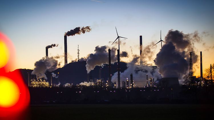 Die deutsche Industrie arbeitet unter Volldampf.