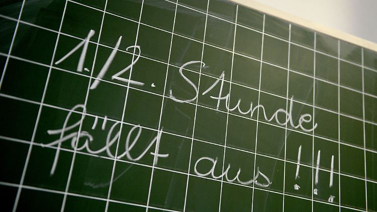 Bis 2025 müssen 60.000 Lehrer ersetzt werden, die in den Ruhestand gehen. Zusätzlich steigen die Schülerzahlen.