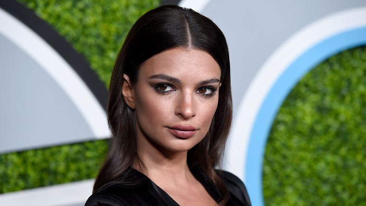 Emily Ratajkowski zeigt sich gerne sexy.