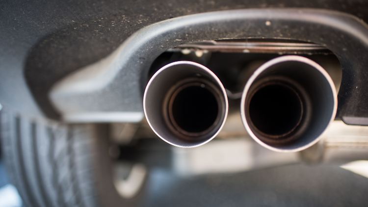 "Können zu laufenden Ermittlungen keine Auskunft geben": IAV liefert der Autoindustrie Ingenieursdienstleistungen zu.