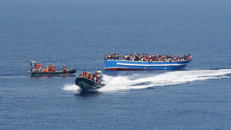 Bei dem Versuch, die gefährlichste Flüchtlingsroute der Welt - das Mittelmeer - zu überqueren, starben in diesem Jahr bereits mehr als 210 Menschen.