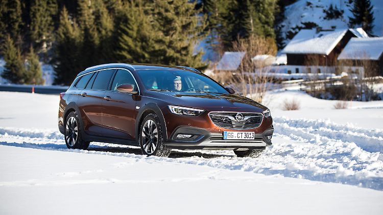 Der Opel Insignia Country Tourer gibt den Naturburschen.
