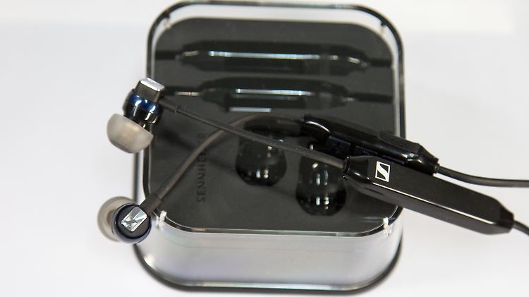 Der Sennheiser CX 6.00BT und seine "Transporttasche".